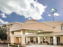 Tru by Hilton Chicopee Springfield