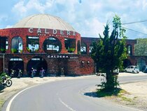Caldera Hotel & Restaurant