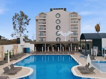Q Ella Beach Hotel