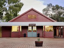 Outback Hotel & Lodge