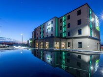 B&B HOTEL Troyes Magasins d'usine