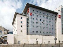 Quayside Hotel