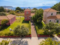 Monambeles Villas