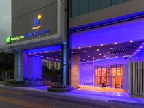 Holiday Inn Express & Suites Bengaluru Old Madras Road