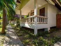 Lanta Beach Resort