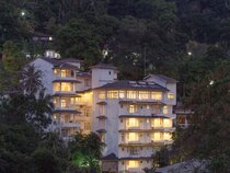 Oak Ray Serene Garden Hotel