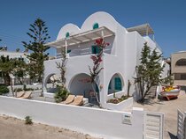 Nissia Apartments