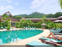 Timber House Resort