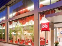 ibis Barcelona Pza Glories 22