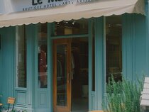Le Macaron Hotel