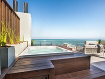 The Pearls Beach Pods