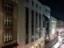 One Luxury Suites