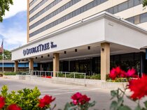 DoubleTree by Hilton Houston Medical Center Hotel & Suites