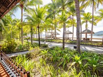 Diamond Bay Resort