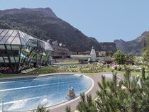 Aqua Dome