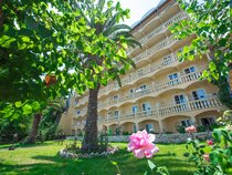 Pontikonisi Hotel & Suites