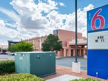 Motel 6 Page