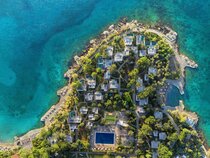 Minos Beach Art Hotel