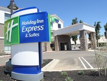 Holiday Inn Express & Suites Brentwood