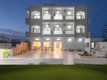 Golden Sunlight Hotel By Estia