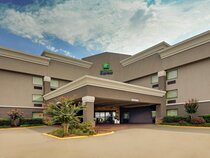 Holiday Inn Express Nashville W I40 / Whitebridge Road