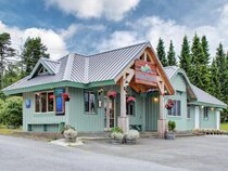 Canadian Princess Lodge & Marina