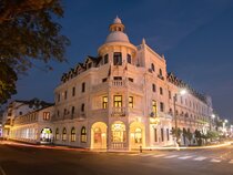 Queen’s Hotel
