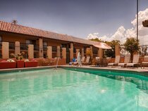 Best Western Plus A Wayfarers Inn & Suites
