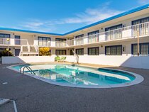 Motel 6 Opelousas