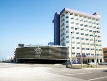 Lois Hotel
