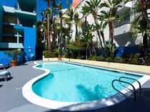 Ramada Plaza by Wyndham West Hollywood Hotel & Suites