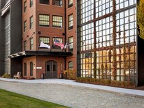 The LOOM Hotel, Tapestry Collection by Hilton