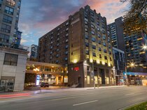 Hampton Inn & Suites by Hilton Toronto Downtown