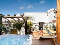 EL CHARCO SUITES