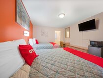 Royal Gateway Motel By OYO