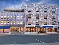 Scholar Morgantown, Tapestry Collection by Hilton
