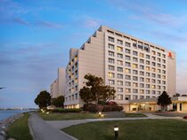 Marriott San Francisco Airport Waterfront