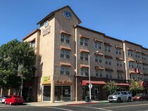 Comfort Suites Visalia