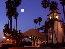 Buena Park Grand Hotel & Suites