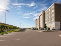 Holiday Inn Express & Suites Beloit