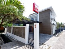 Oyo 1565 Palebon Residence