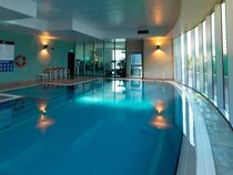 S Plaza Suites Hotel