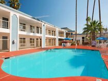 Travelodge Bakersfield