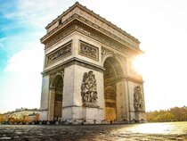 Renaissance Paris Arc de Triomphe
