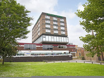 Holiday Inn Express Wakefield