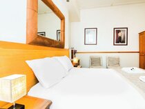 OYO The Lodge Bournemouth