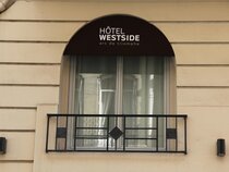 Westside Arc de Triomphe