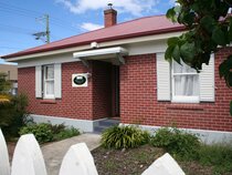 Moonah Amy Cottage Apartments