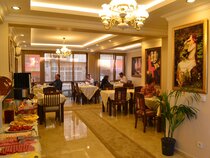 Seven Days Hotel