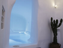 Trieris Villa & Suites